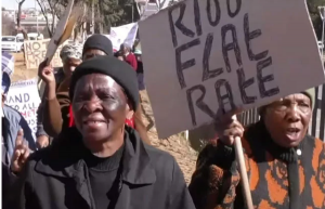 #Blackprivilege: Soweto residents want to pay a flat rate of R100 per month for electricity – We all do!!