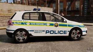 SAPS's backward planning – Rapid Response patrols receive small Nissan NP200 pickups to chase villains while regular patrols boast with lightning-fast VW GTi models